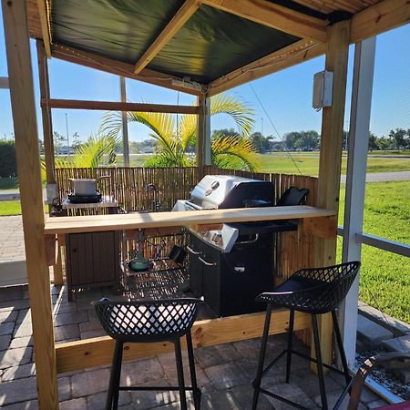 Quails Nest Hotel Cape Coral Exterior photo