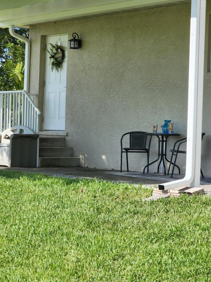 Quails Nest Hotel Cape Coral Exterior photo